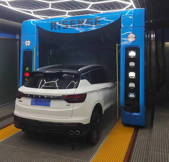 北京安装第二台日森智能洗车机